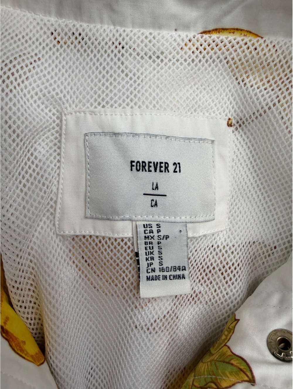 Forever 21 White Lemon Print Lightweight Jacket Size S - Picture 2 of 10